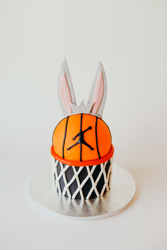 Custom cake decorated with a Space Jam theme