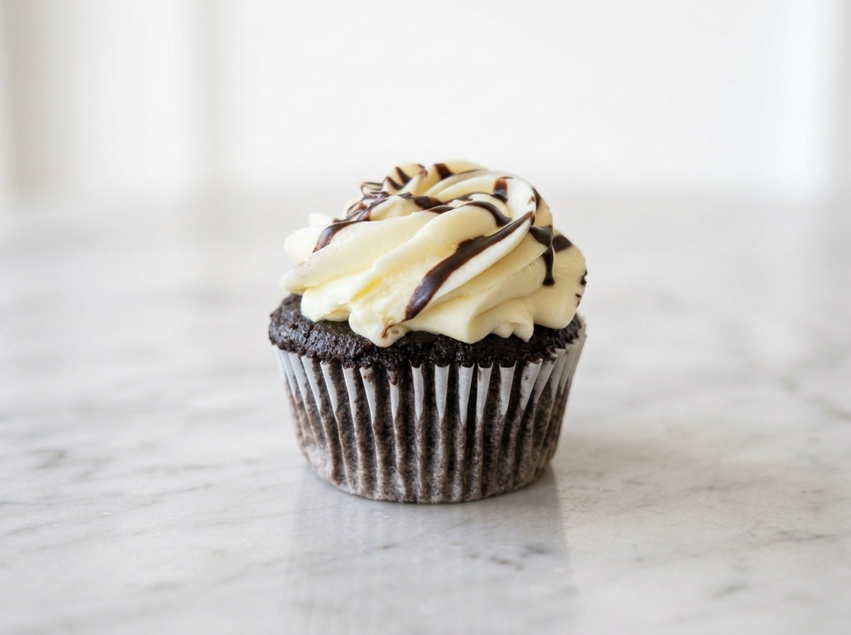 Black & White Cupcake