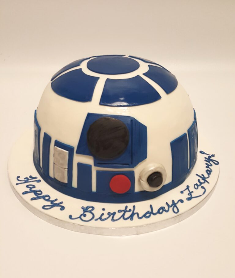 Star Wars birthday cake sculpted and decorated as the droid R2-D2